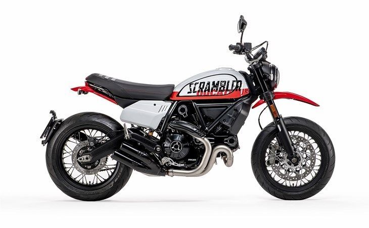 Ducati Scrambler Urban Motard EZ 2023  8 KM 1. Hand Mwst in Potsdam