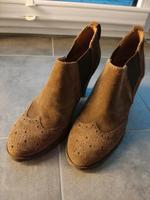 Deichmann Ankle Boots Chelsea echt Leder Größe 38 Niedersachsen - Seevetal Vorschau