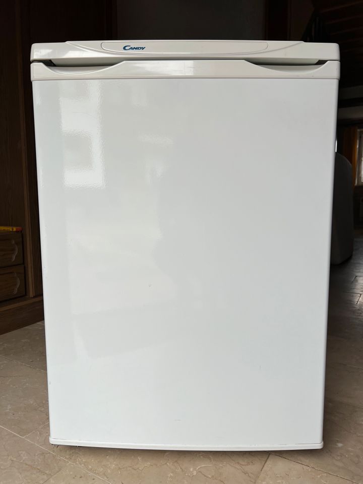 Kühlschrank Candy CL160 freistehend ohne Gefrierfach 146L weiß in Falkenberg