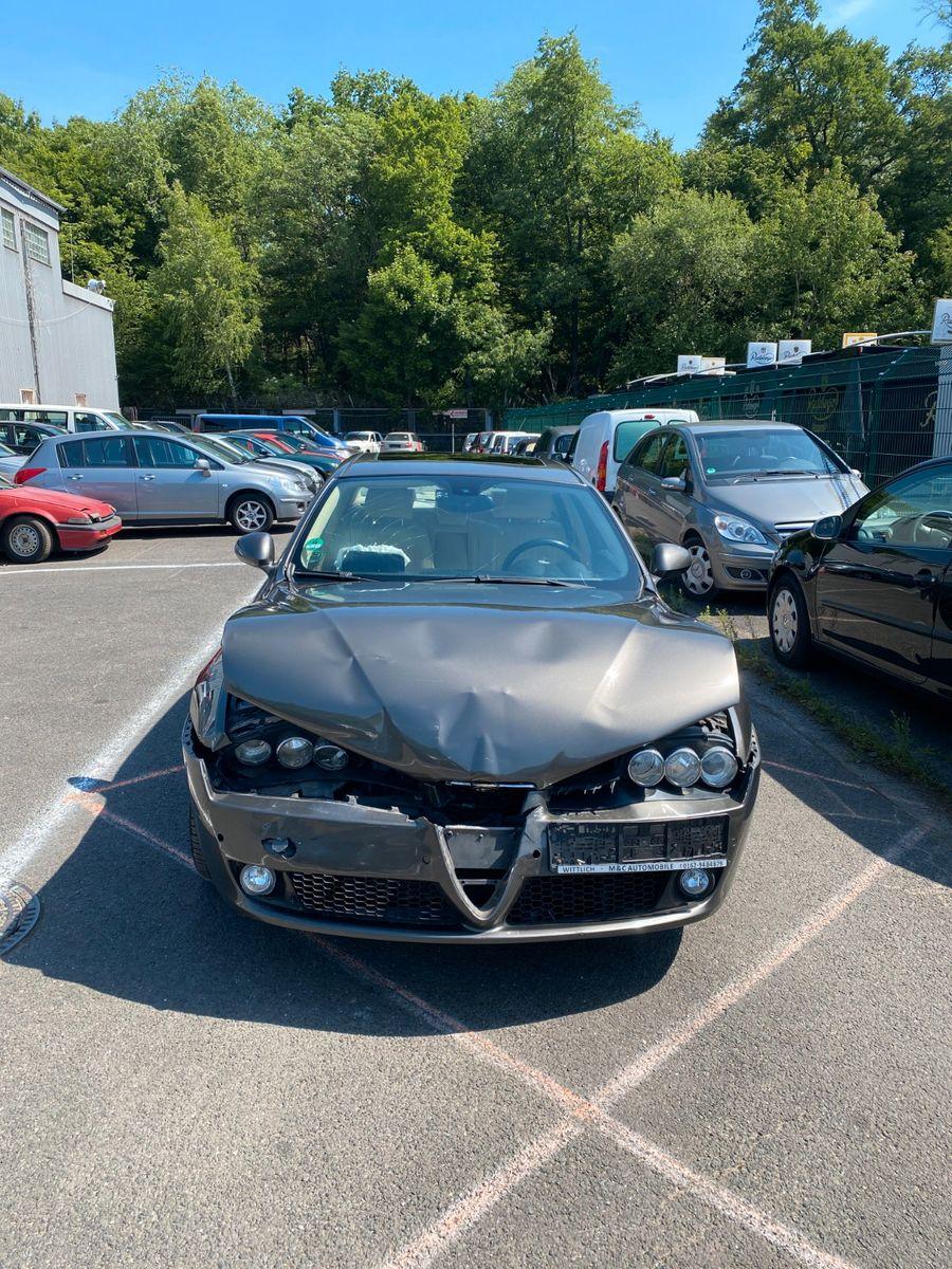 Abbildung des Autos Alfa Romeo 159  3,2 V6 F…