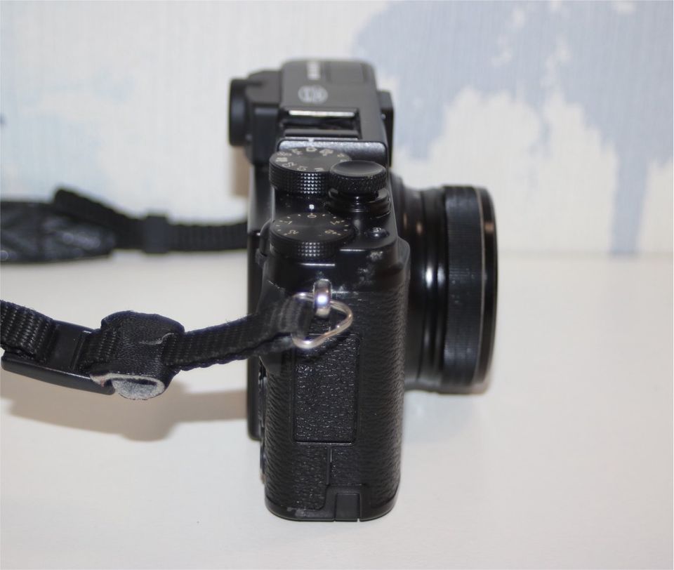 Fujifilm Fuji X Serie X20 12,0 MP Digitalkamera Schwarz in Berlin