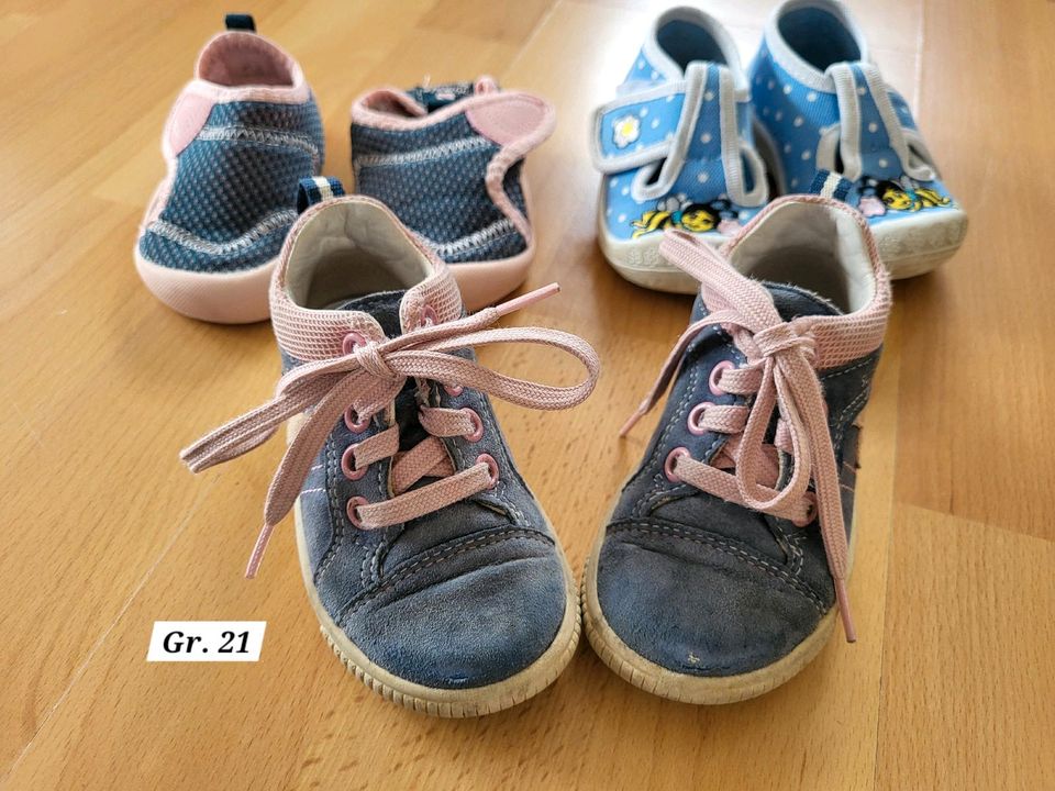 Schuhe Mädchen, Halbschuhe, Kindergartenschuhe Gr. 20 u Gr. 21 in Wernau