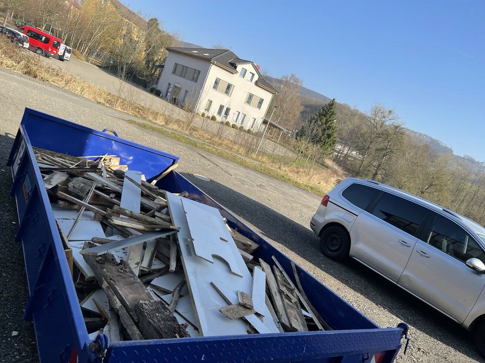 Containerservice Entsorgung Versorgung Baggerarbeiten Transporte in Schauenburg