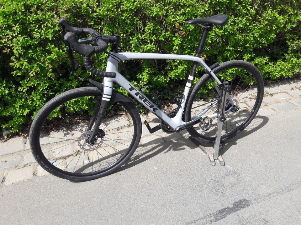 Carbon-Gravelbike // Trek Checkpoint SL5 in Mainleus