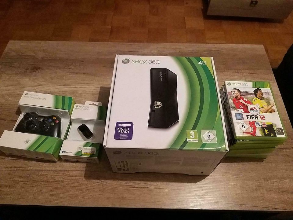 Xbox 360 mit Zubehör und 10 Spielen OVP in Reichling