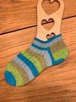 Socken/Sneaker handgestrickt aus Baumwolle Gr. 34/35 Hessen - Neu-Eichenberg Vorschau