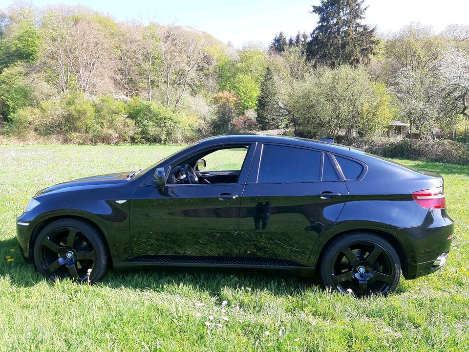 BMW X6 3,5iA 22 Zoll AHK HUD in Dausenau