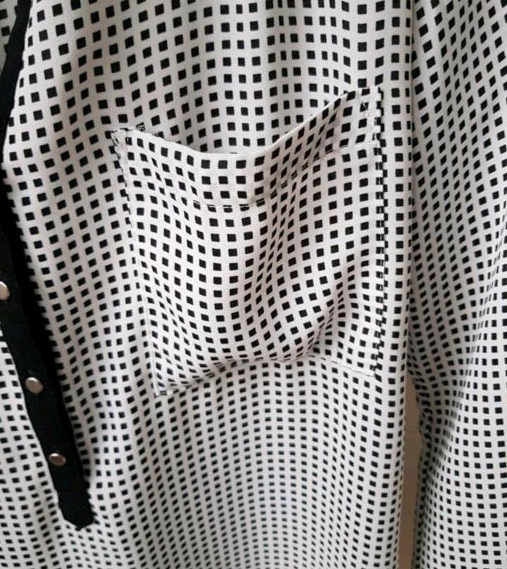 Schöne Bluse schwarz weiß Muster 34 XS wie neu in Weinstadt