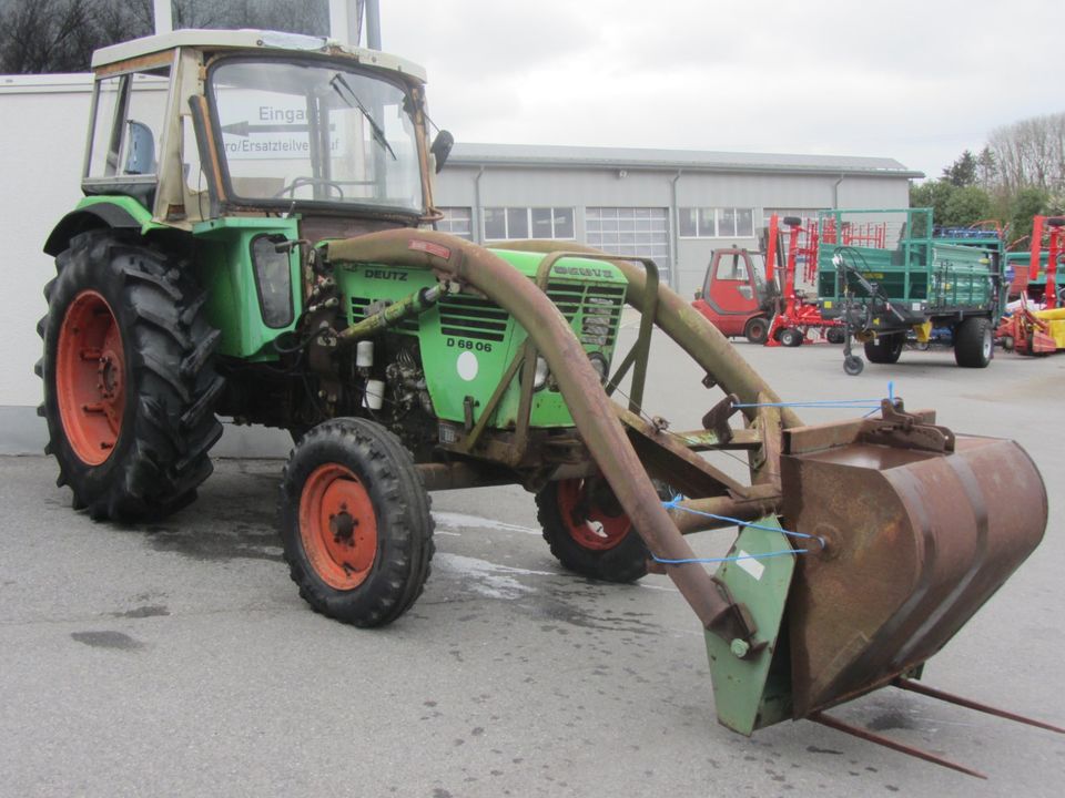 Schlepper Traktor Deutz D 6806 in Much