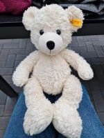 Steiff Teddy mit Knopf und Fahne, sehr guter Zustand Schleswig-Holstein - Schülldorf Vorschau