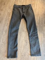 Herren Jeans in grau / Größe 29/32 Baden-Württemberg - Villingendorf Vorschau