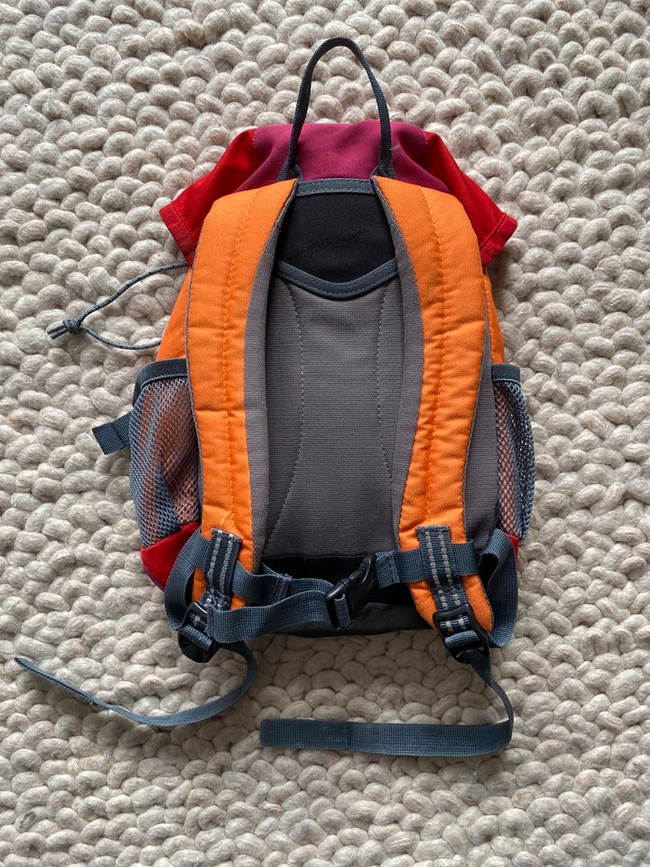 Deuter Kindergartenrucksack mit Bauchgurt in Zeven