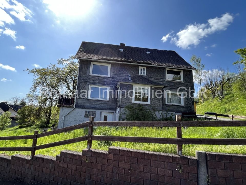 Doppelhaushälfte mit herrlichem Blick in ruhiger Lage von Bad Berleburg-Schwarzenau in Bad Berleburg