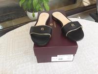 AIGNER Original Damen Sandalen Shirley 10B Gr. 37 neuwertig Nordrhein-Westfalen - Langenfeld Vorschau