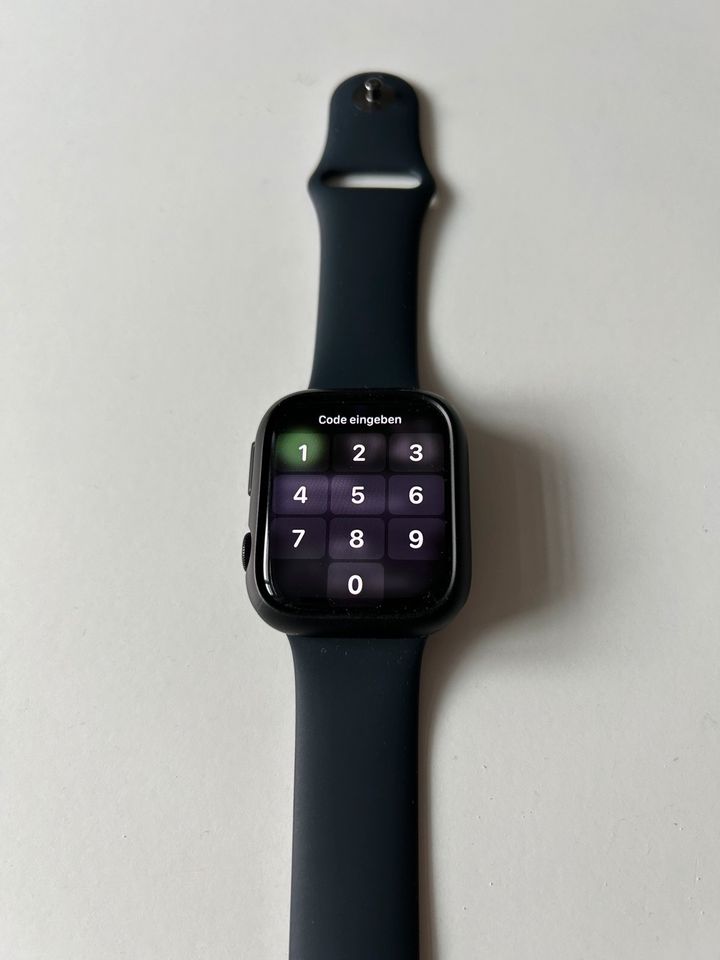 - neuwertig- Apple Watch 9 GPS+Cellular,45mm Aluminium + Zubehör in Großenhain