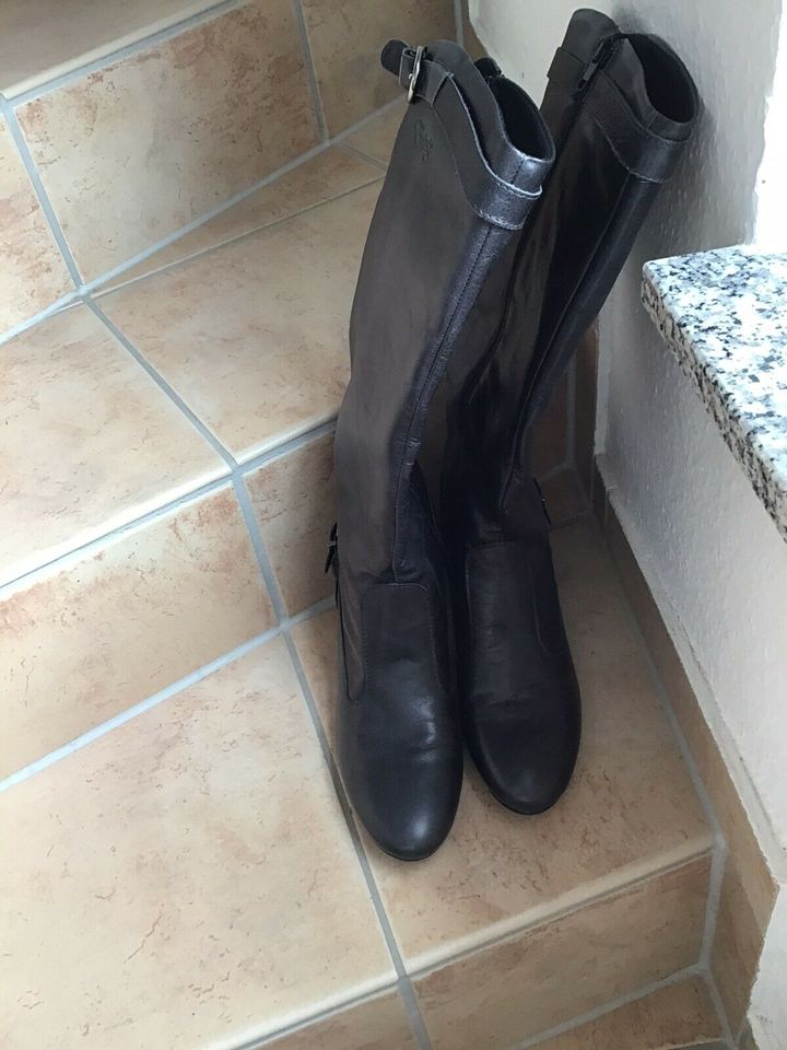 Esprit Stiefel Grau Gr. 41 NEU in Liederbach