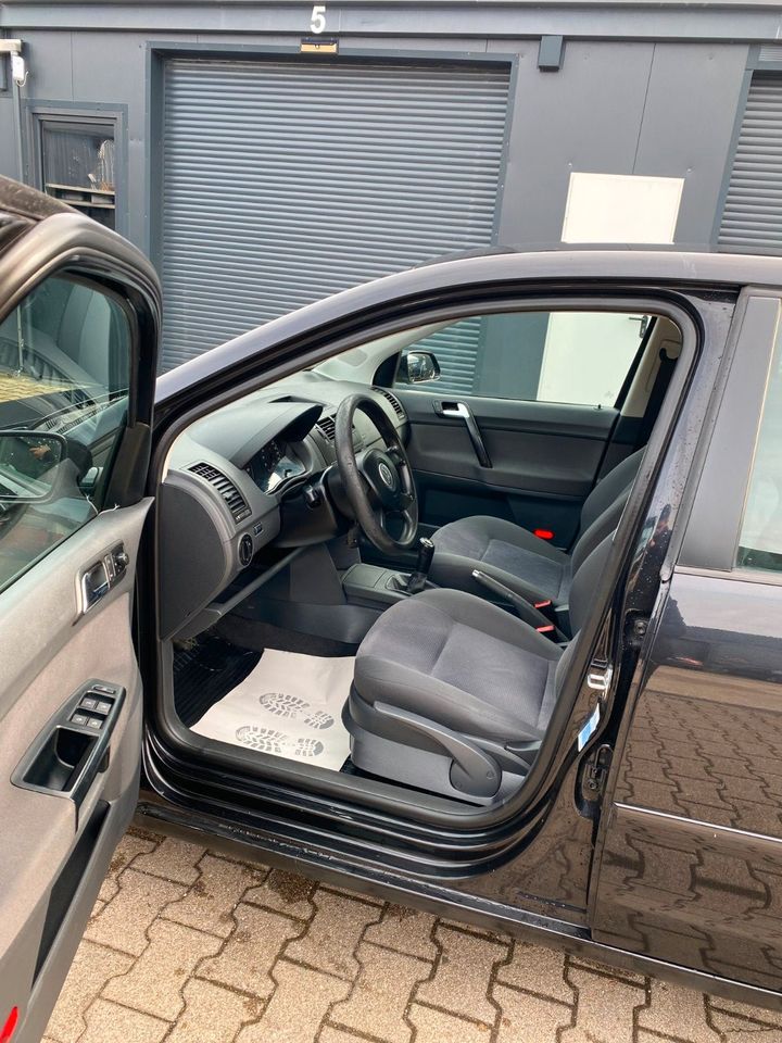 Volkswagen Polo IV Comfortline ***TÜV NEU**ALLWETTERREIFEN NEU*** in Kronau