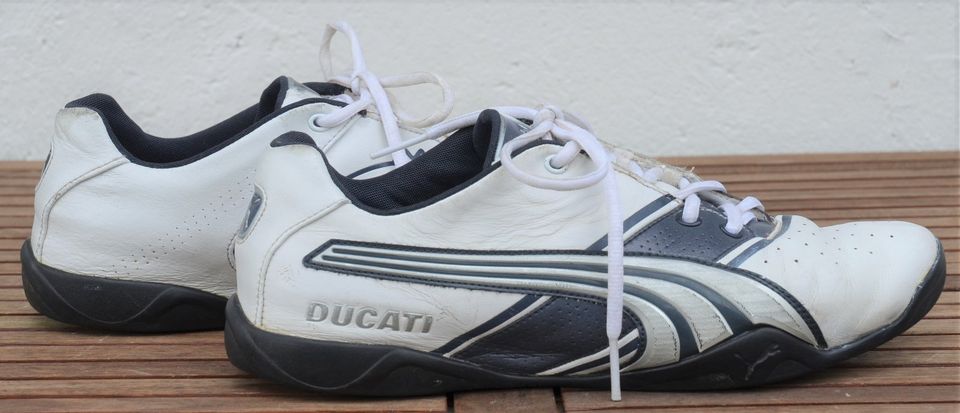 Puma Ducati Sneaker Freizeitschuhe Schuhe Gr. 43 in Zwiesel