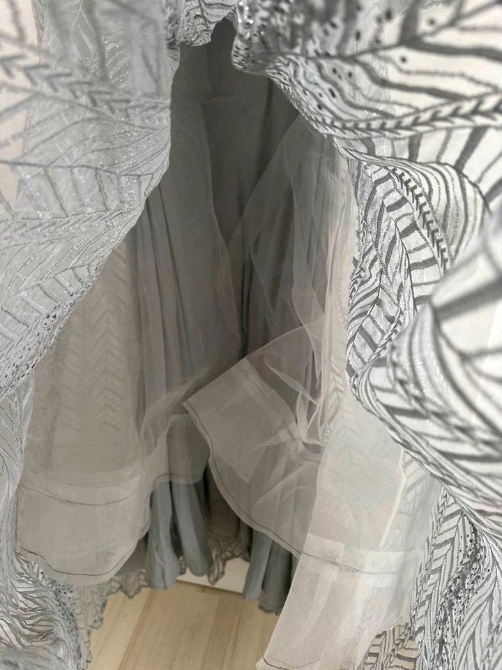 Hochzeitskleid Silver in Neunkirchen