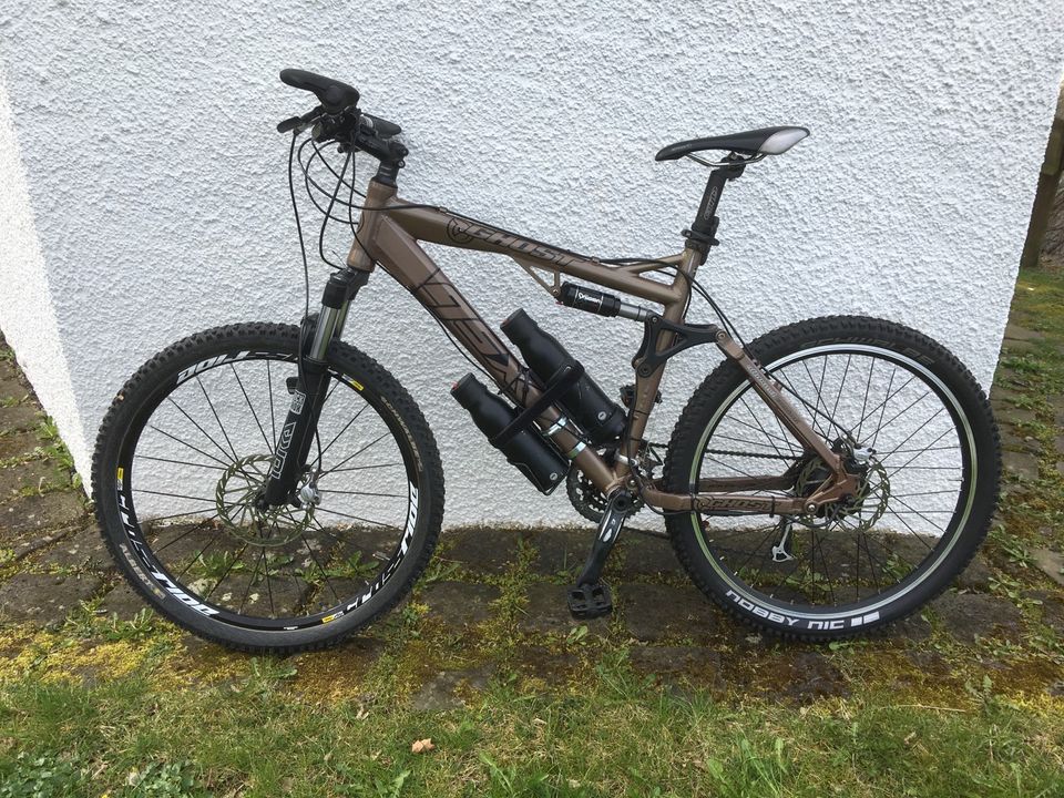 MTB Ghost ASX 5100 Shimano XT 26 Zoll mit Motor in Balve