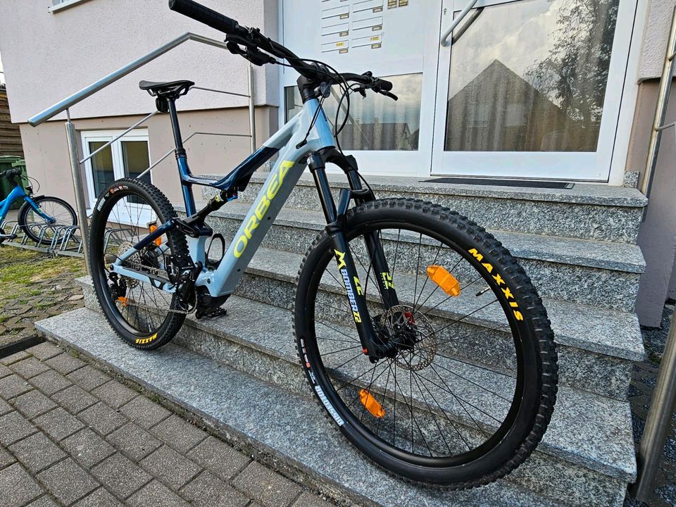 Orbea Rise H30 E-Mountainbike E-Bike in Sulzfeld