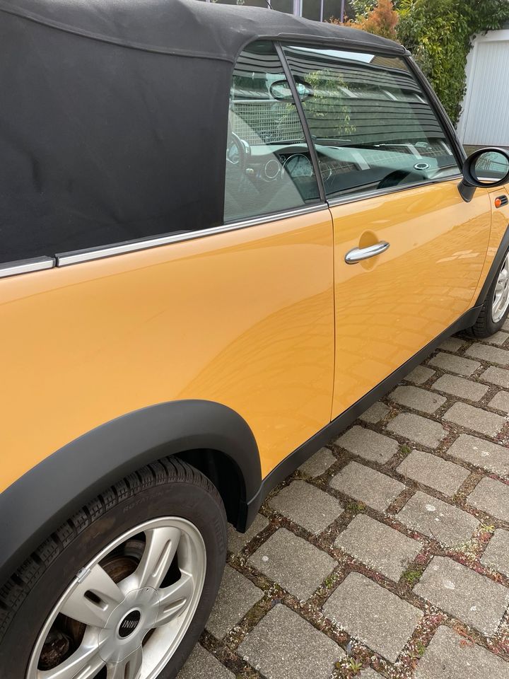 MINI One Cabrio TÜV NEU in Konstanz