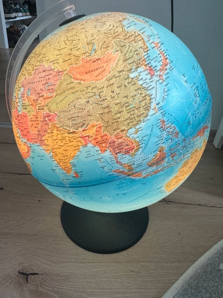 Globus mit Licht in Kulmbach