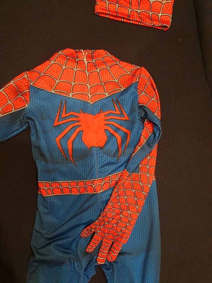 Spiderman kostüm Größe 110 in Hamburg