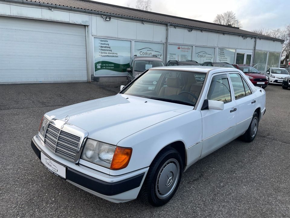 Mercedes-Benz 200 D*OLDTIMER*H-ZULL.SCHIEBEDACH*TÜV 02.2024* in Schömberg