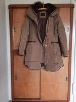 ZARA Daunenmantel mit Echtfellbesatz Wintermantel Winterjacke Brandenburg - Luckau Vorschau