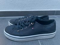 Sneakers Tommy Hilfiger / Damen Halbschuhe / Schuhe blau Baden-Württemberg - Aalen Vorschau