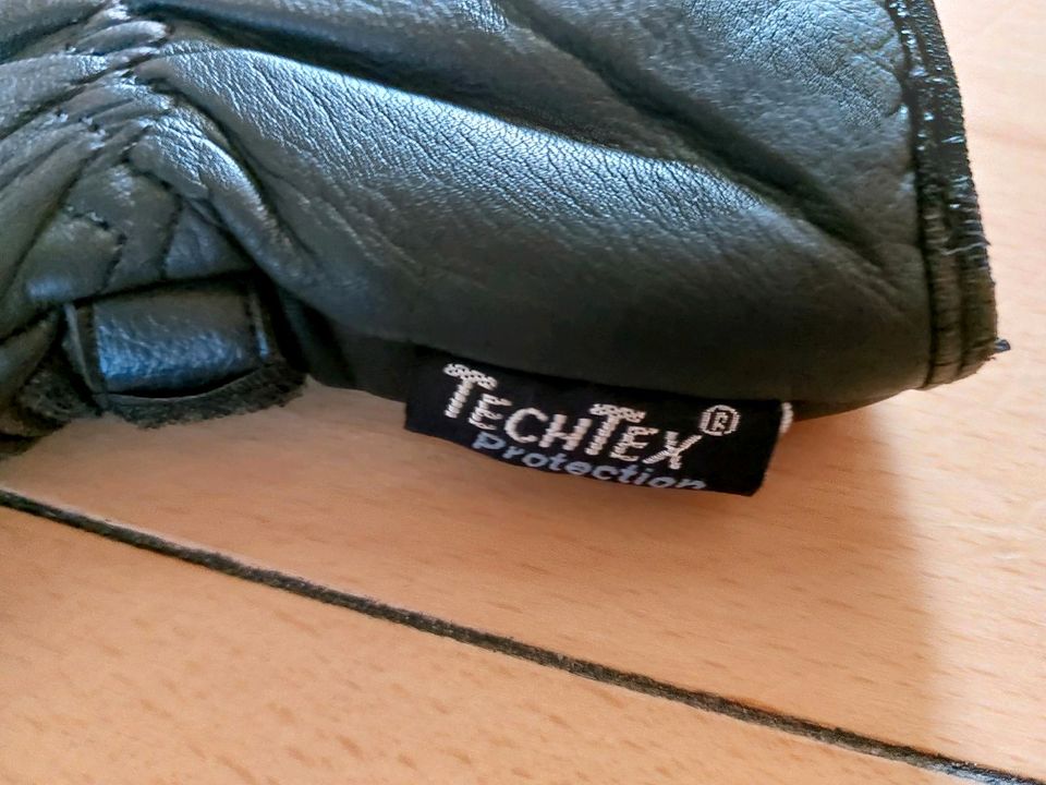 Schwarze Leder Motorrad Handschuhe Gr. 7  von TechTex Protection in Lengerich