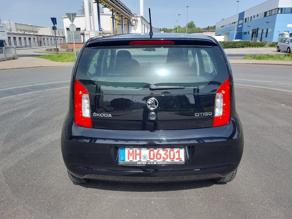 Skoda Citigo Klima Allwetterreifen HU/AU 03/26 in Mülheim (Ruhr)