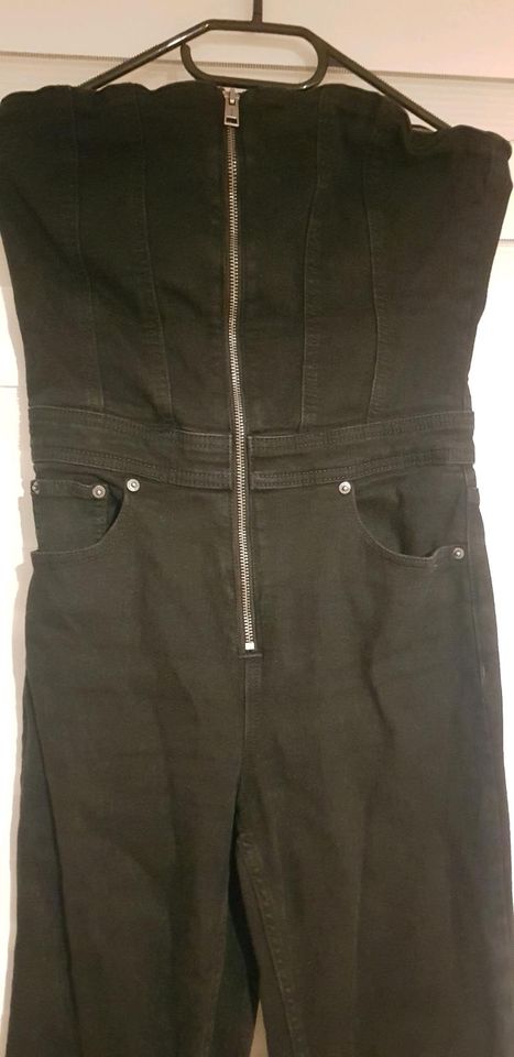 Jumpsuit von Pull&Bear Neu in Hameln