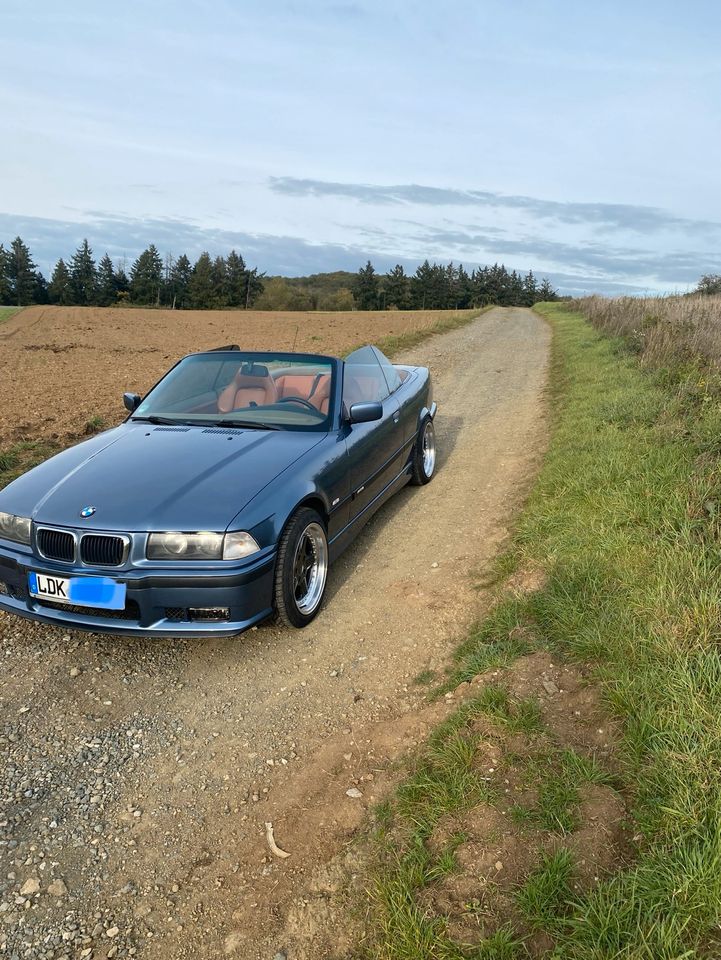 BMW e36 320i neu tüv mit Hardtop in Aßlar