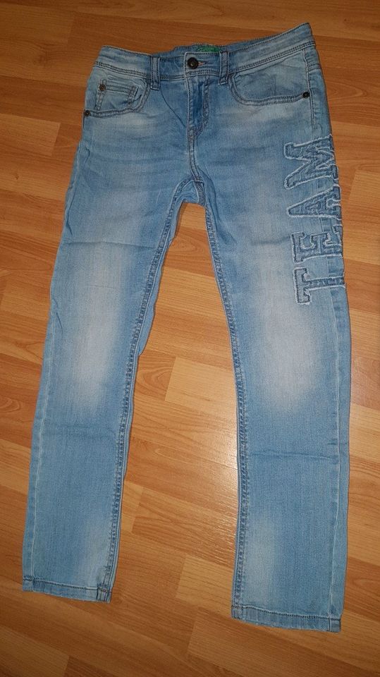 Jeans Jungs Gr.140 in Berlin