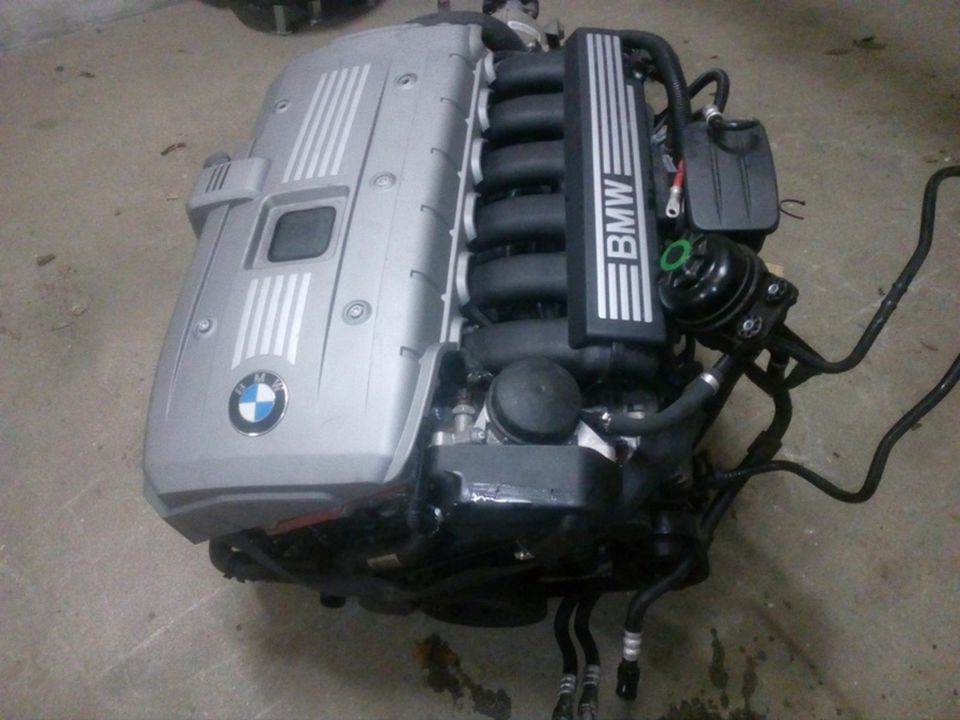 ✔️ Motor N52B30A BMW E90 E60 F10 F11 75TKM KOMPLETT in Berlin