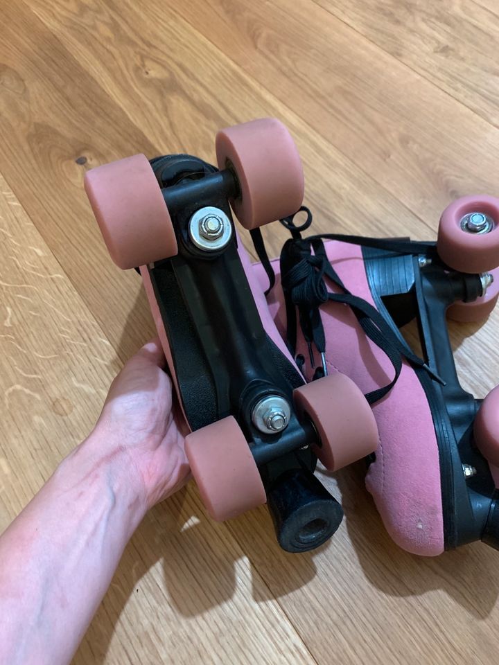 ROCES RC1 • Rollschuhe • Pink • Skates • Gr. 37 in Schieder-Schwalenberg