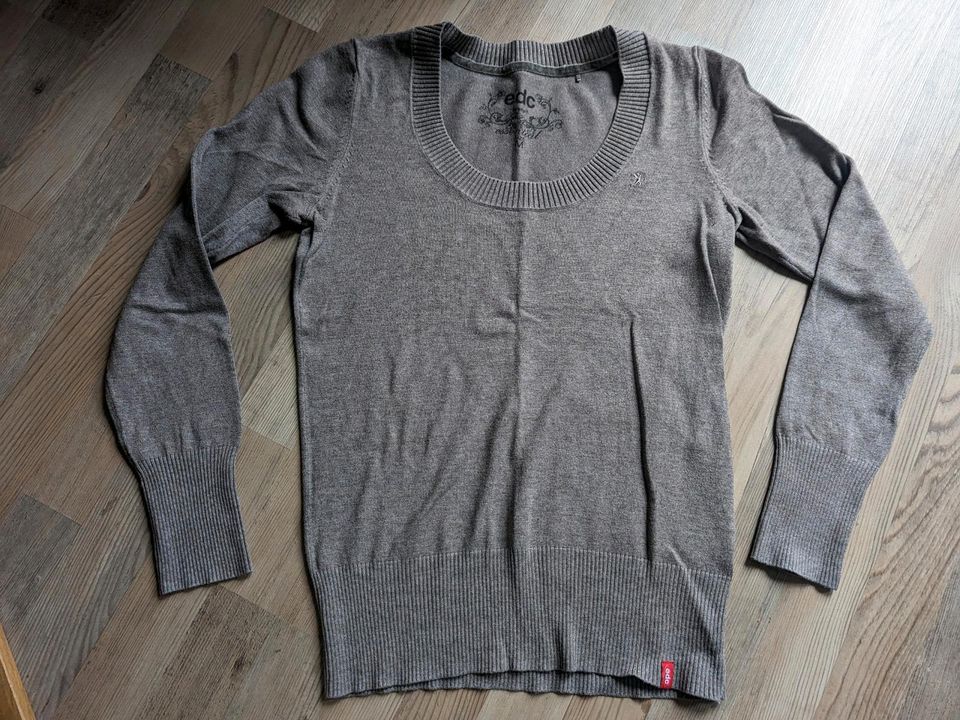 Wie neu diverse Esprit edc s.oliver QS only Pullover in Halberstadt