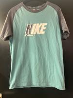 Nike Damen, T-Shirt in Größe M Baden-Württemberg - Obersulm Vorschau