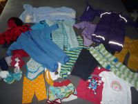 Kiste, Paket mit Kinderkleidung Größe 74/80 Bodys, Hosen, Schuhe Leipzig - Connewitz Vorschau