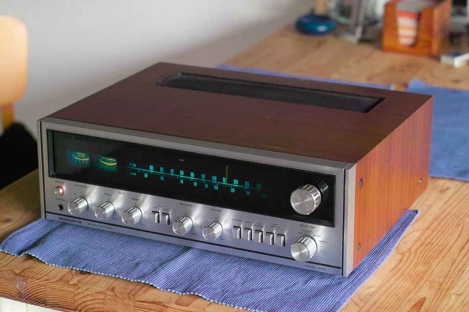 Monarch Model 5700 Stereo Receiver, gebraucht, vintage in  Nordrhein-Westfalen - Rees | Radio & Receiver gebraucht kaufen | eBay  Kleinanzeigen ist jetzt Kleinanzeigen