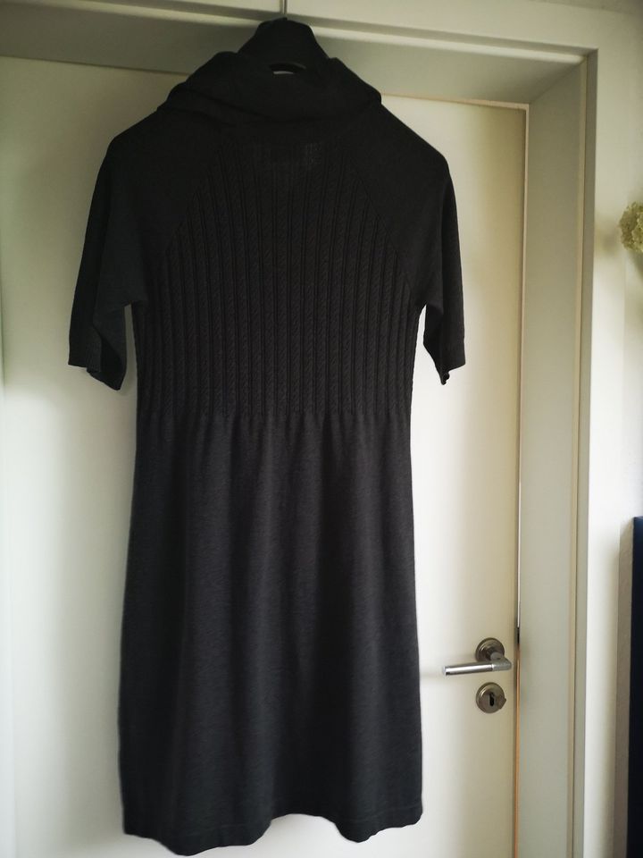 Esprit Kurzärmeliges Strickkleid schwarz Gr. XL in Harsefeld