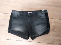 Tom Tailor Jeans Shorts Größe 42 44 Stretchig schwarz mit Spitze Nordrhein-Westfalen - Arnsberg Vorschau