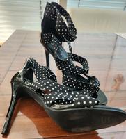 High Heels, sommerlich Saarland - Perl Vorschau