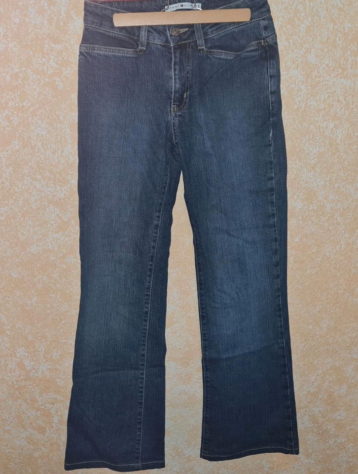 Damen Jeans Guess Levis Diesel Hilfiger Superdry Calvin Klein in Winsen (Luhe)