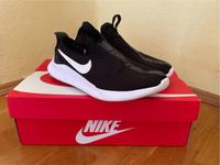Nike Schuhe Laufschuhe Gr. 38 schwarz mit weißer Sohle Chemnitz - Rottluff Vorschau