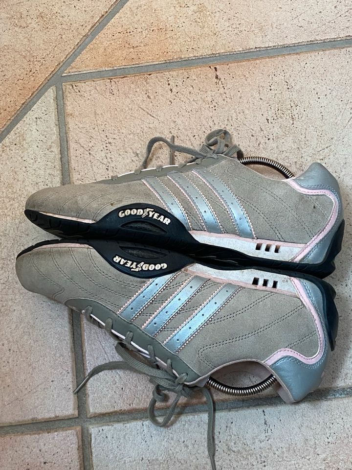 Grau/rosa ADIDAS GOODYEAR Sportschuhe Gr. 7 - 40 2/3 in Büdingen