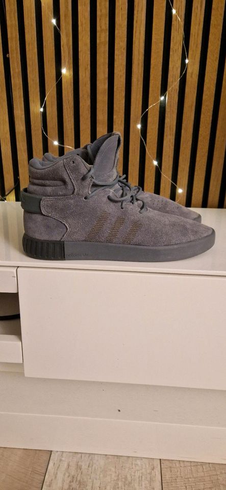 Adidas Originals/ High Sneaker in Düsseldorf