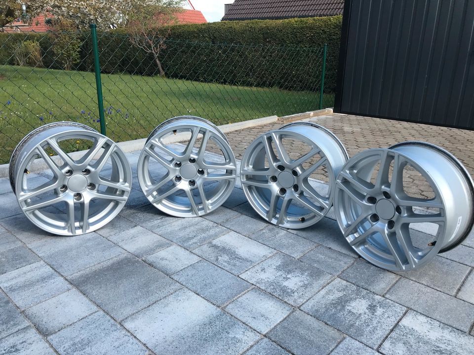 16 Zoll DEZENT RB Mercedes Benz Alufelgen 7.5x16 mit Schrauben in Arberg